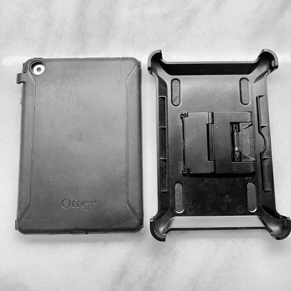 Apple Ipad Mini Silver 2012 First Generation Model - Silver - Picture 3 of 9